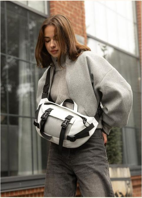 Спортивная сумка на пояс через плечо женская из экокожи большая Белый 35055 Sambag (335007990)