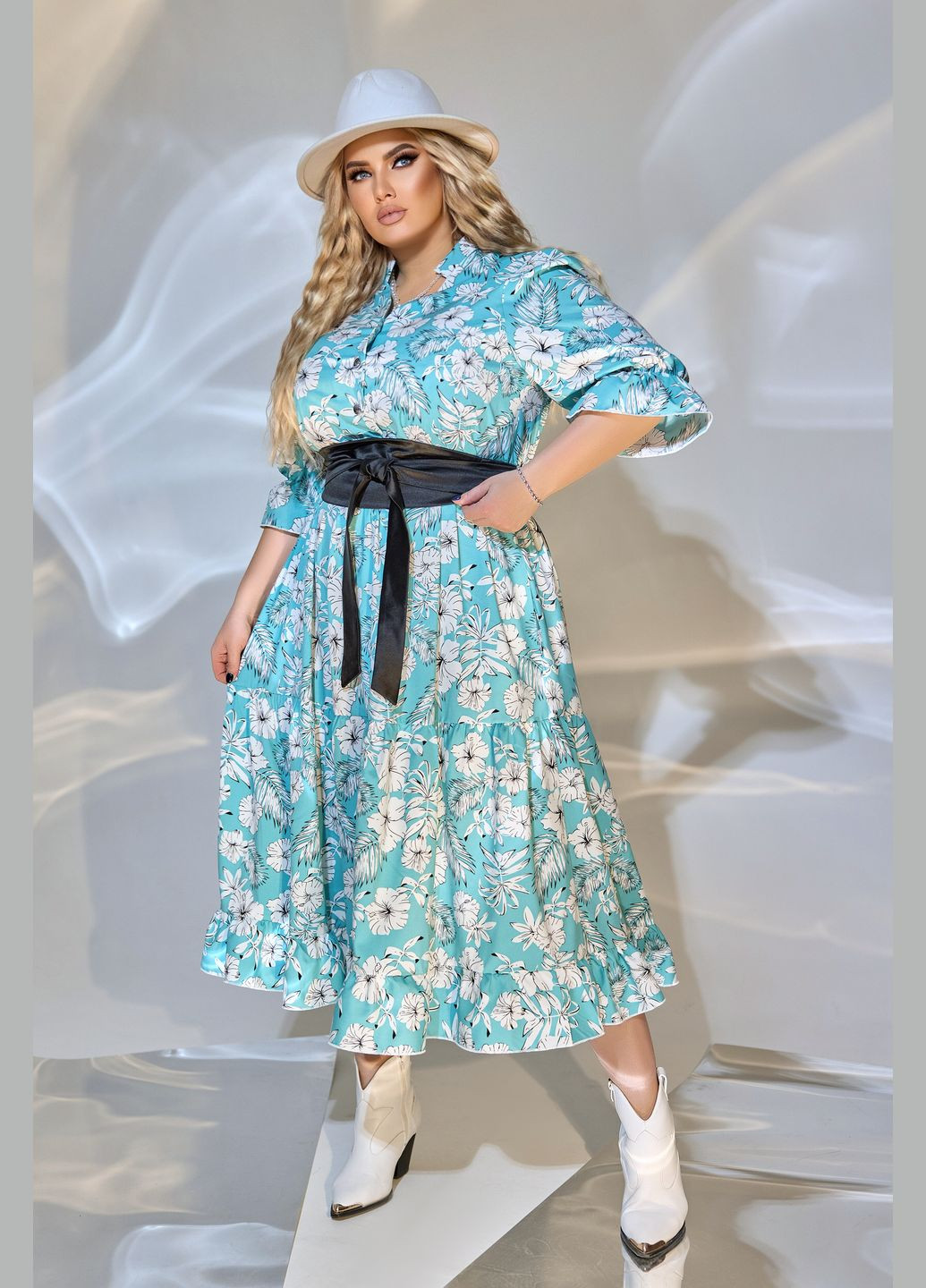 Бирюзовое повседневный платье с поясом-кушак колокол No Brand с цветочным принтом