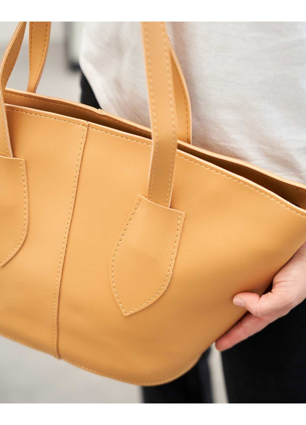 Жіноча сумочка «Березня» жовта екокожа молодіжна сумка на блискавці з кишенями ProDobro (367267611)