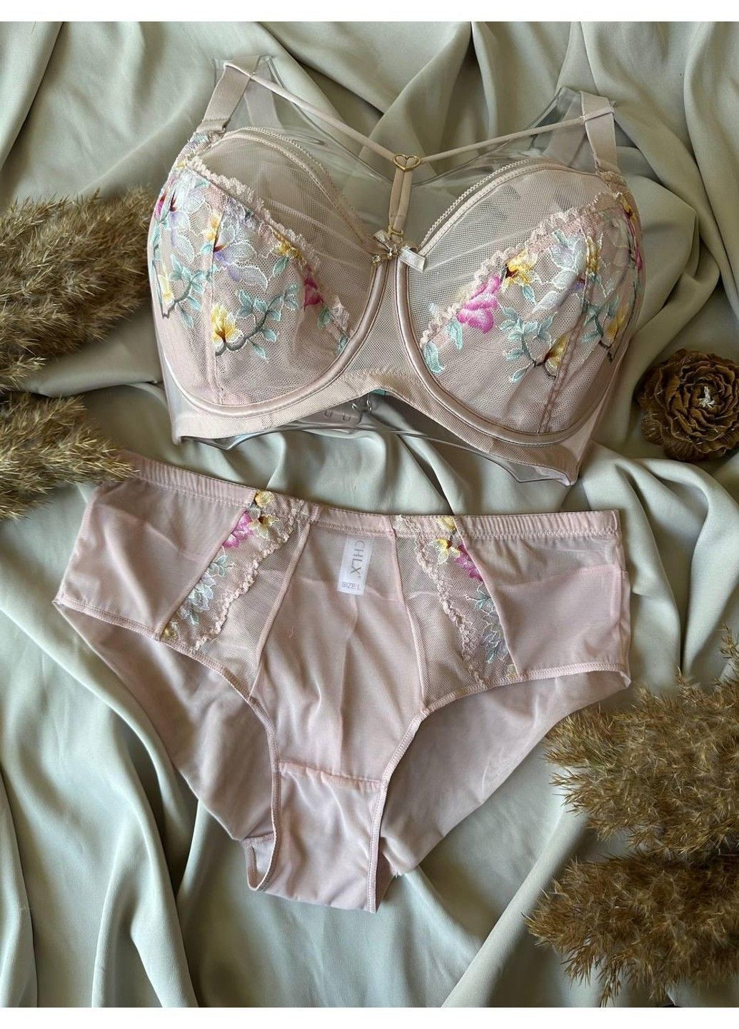 Пудровий комплект бюстгальтер з трусиками сліп 382 пудровий CHLX