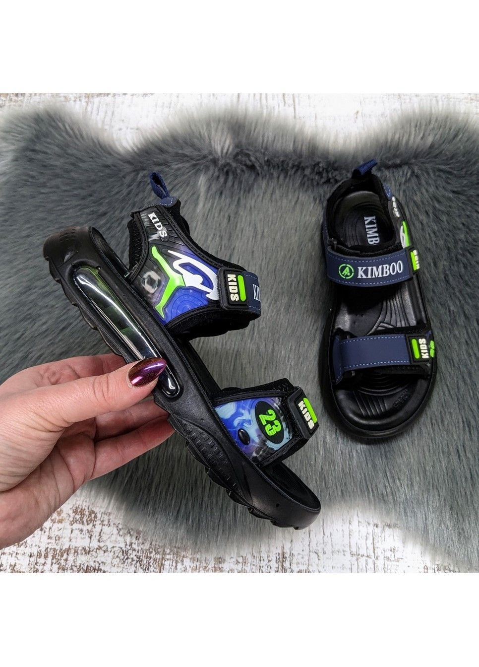 Черные повседневные босоножки детские для мальчика Kimboo на липучке