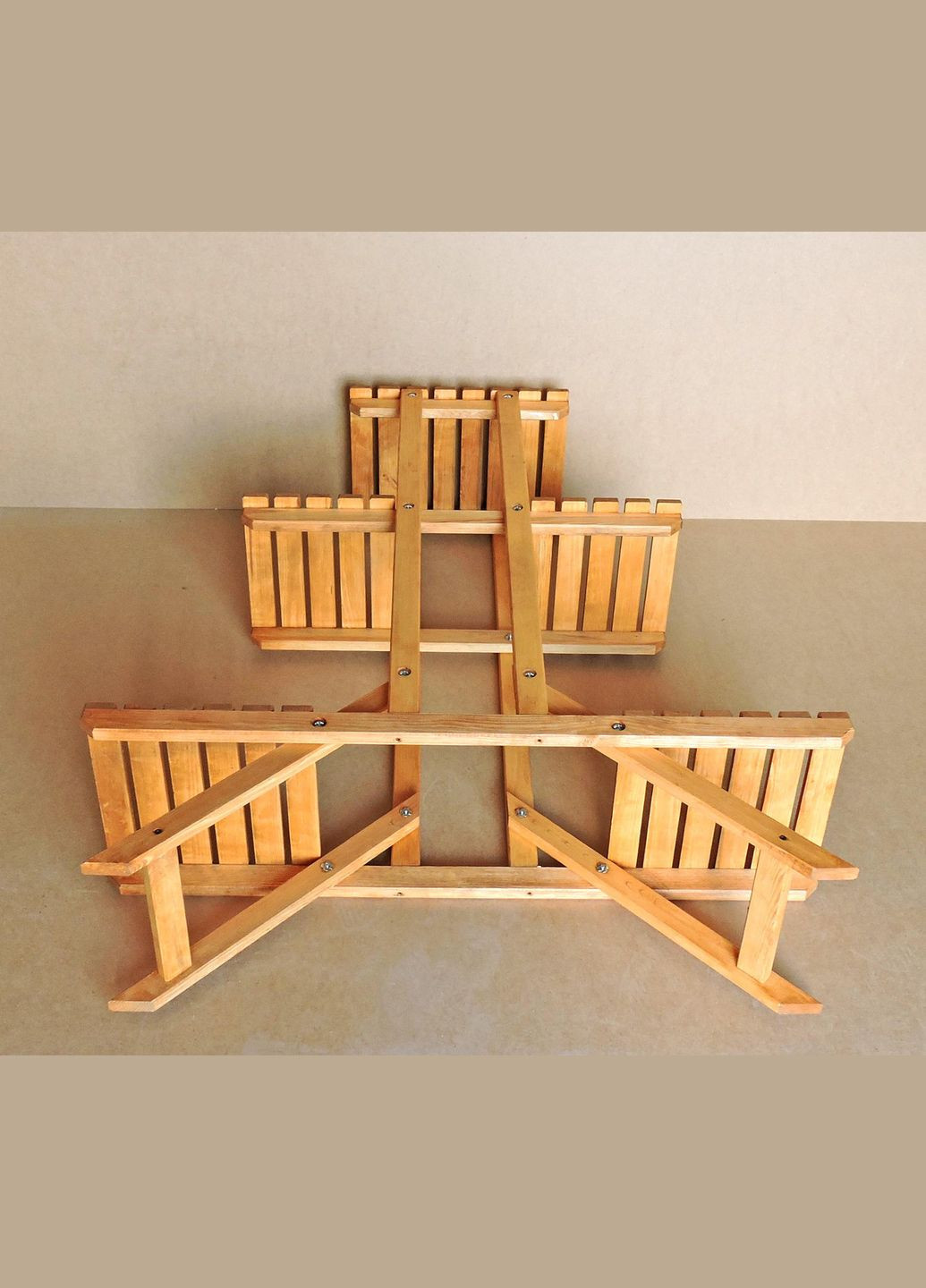 Підставка для квітів з дерева Прованс каррі (ЦВТ-0102) No Brand (328225725)