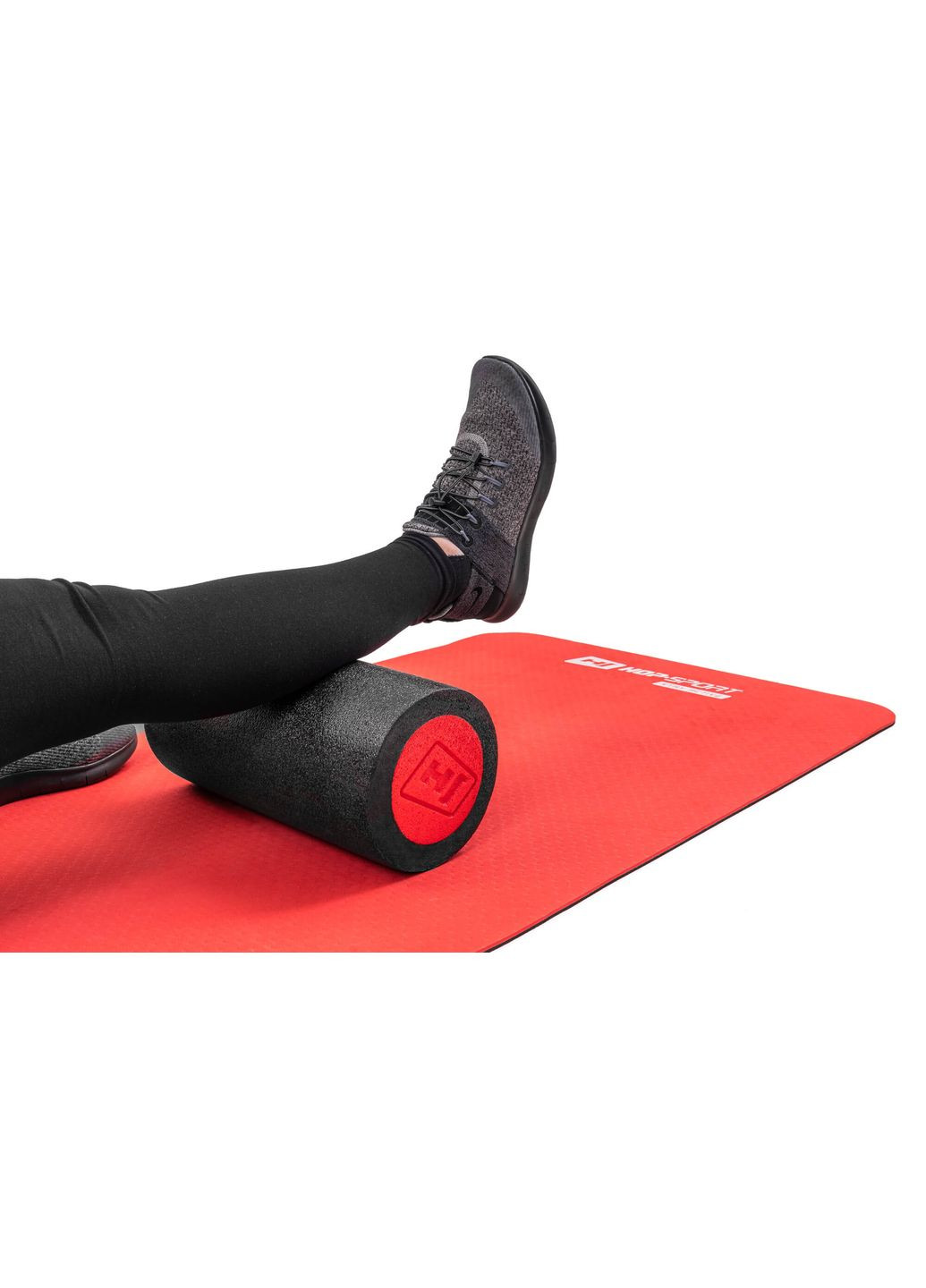 Массажный ролик (валик, роллер) EPE 30см HS-E030YG черный Hop-Sport (303127015)