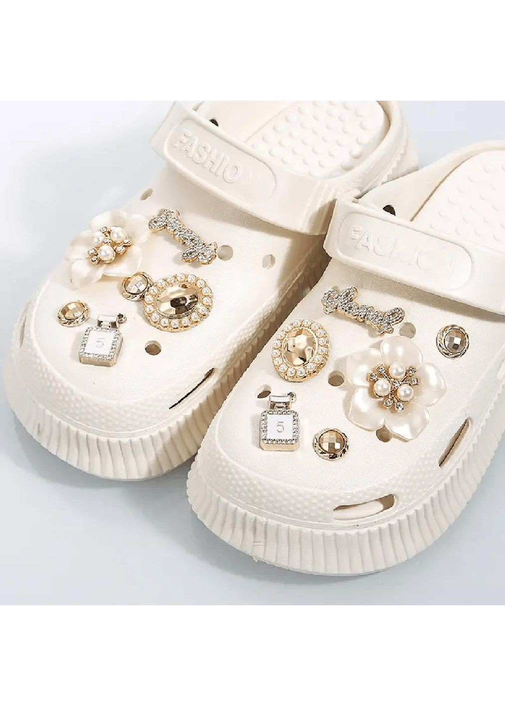 Набір джибітсів для жіночих кроксів із квітами підвісками овальними вставками блискучими написами 12 штук (479256-Prob) Unbranded (316493427)