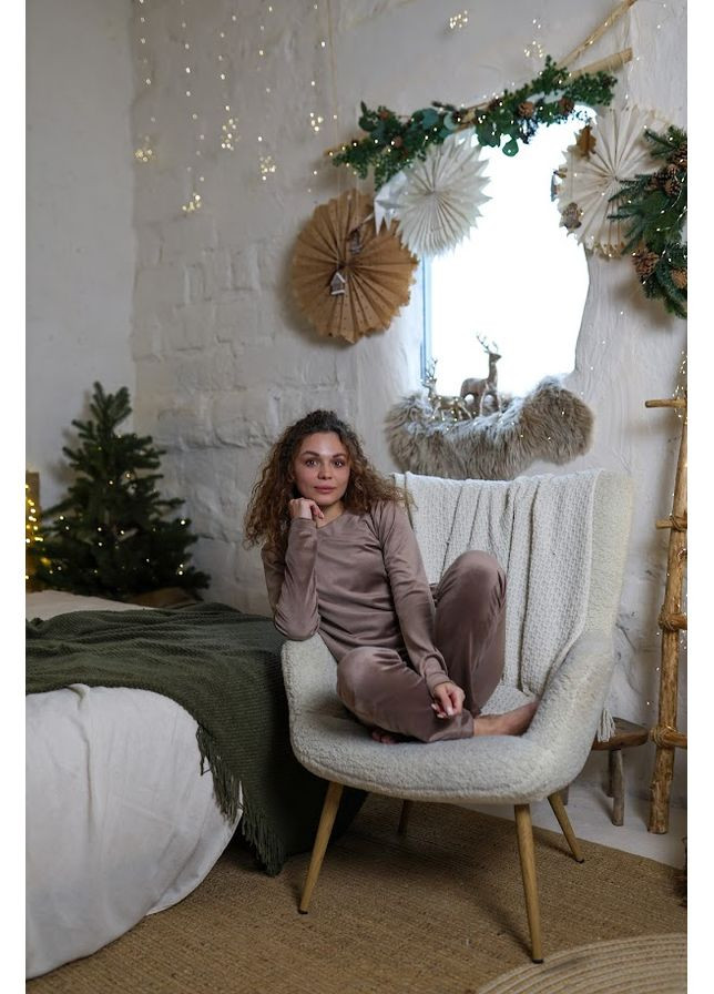 Світло-коричнева зимня велюрова жіноча піжама (кофта та штани) однотонна hc (h001-8162-030) Носи своє