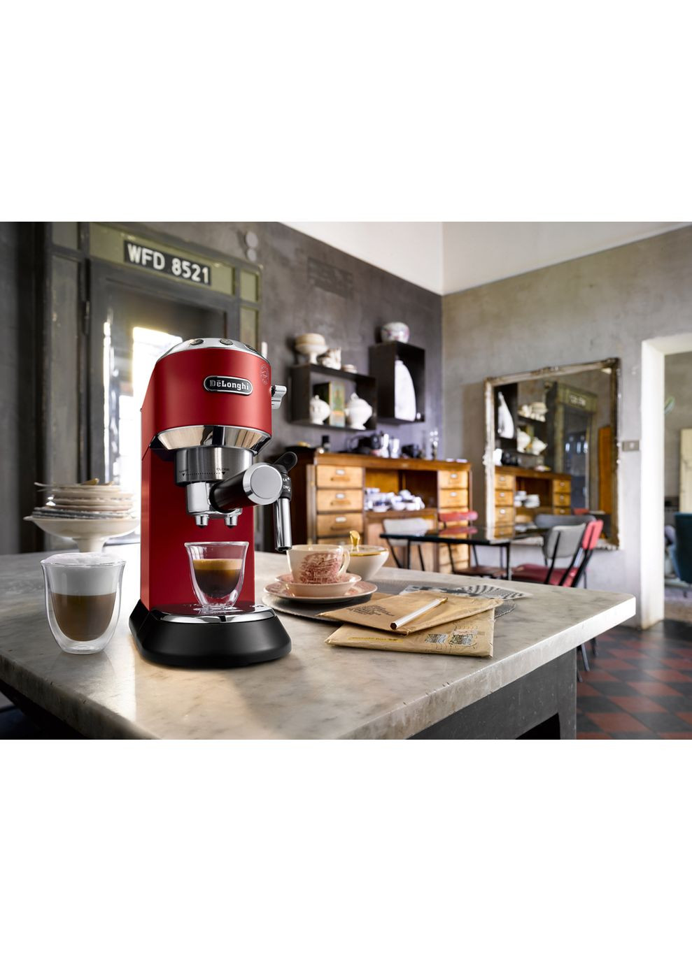 Кавоварка Dedica EC 685 R Delonghi (306940739)