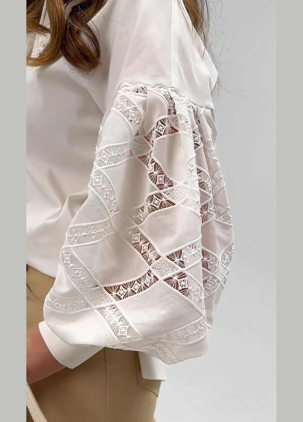 Белая эксклюзивная блуза с вышитым рукавом в украинском стиле - ua54 / eu48 Iren Klairie