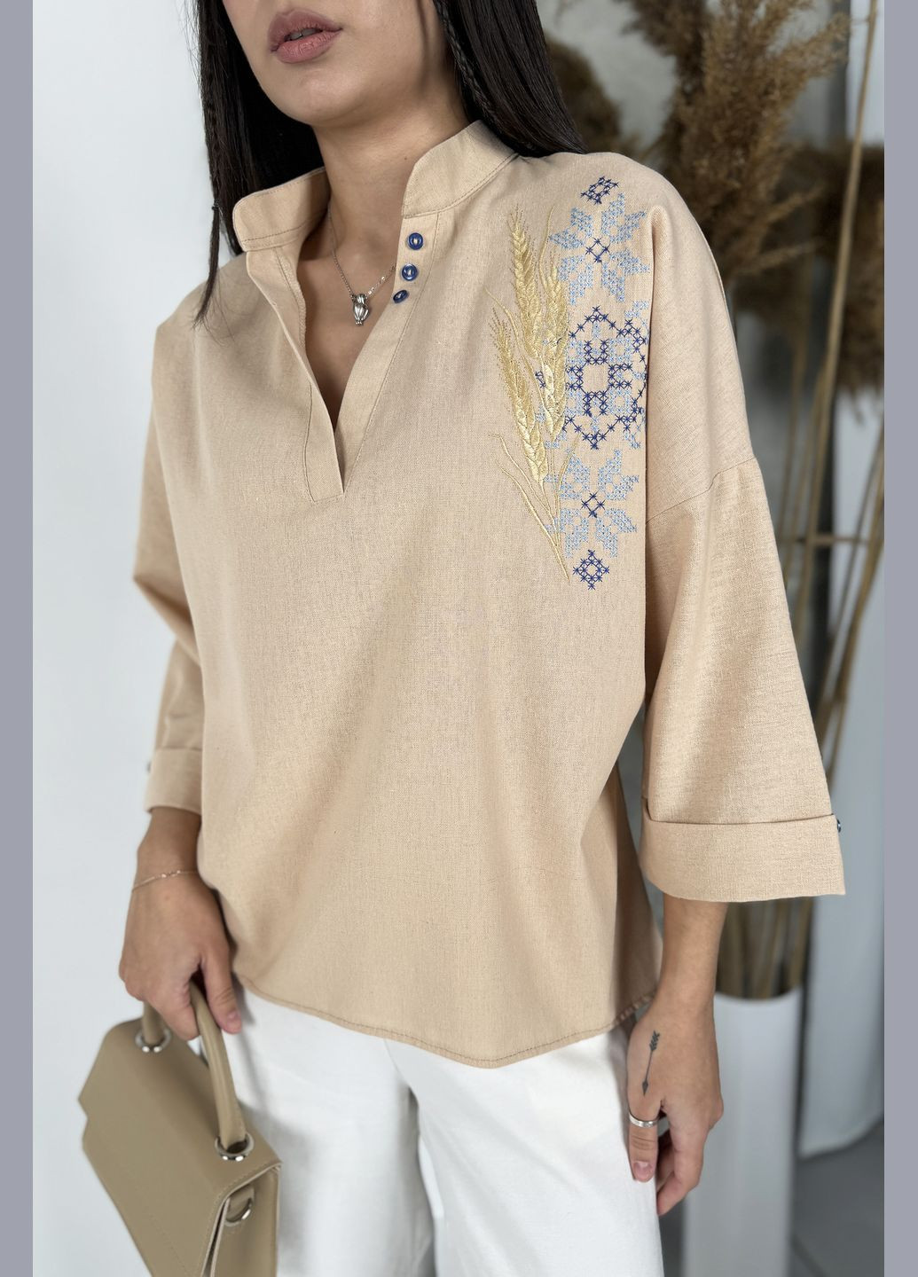 Бежевая летняя невероятно красивая блуза-вышиванка свободного кроя INNOE Блуза
