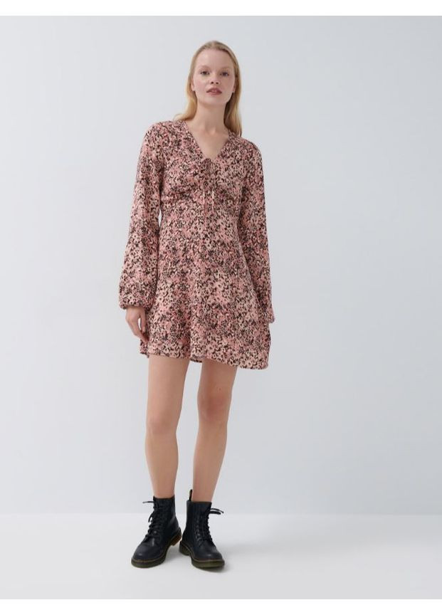 Бежевое платье весенне-летнее House