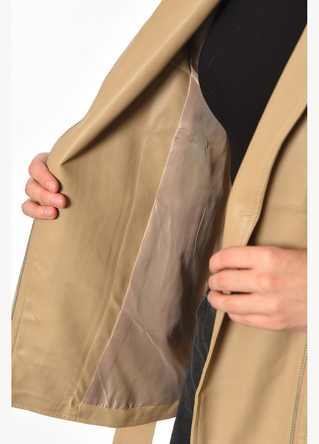 Чорна демісезонна куртка жіноча з екошкіри кольору мокко Let's Shop