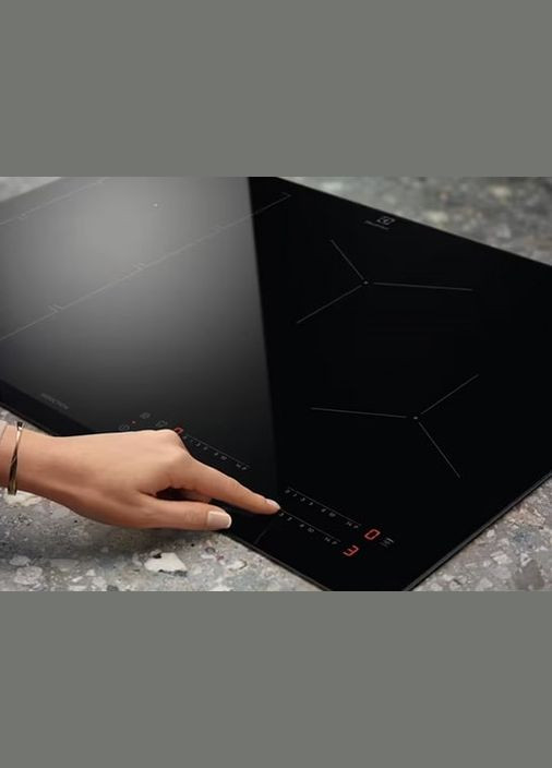 Варильна поверхня індукційна, 60см, розширена зона, Hob2Hood, чорний Electrolux (315719296)