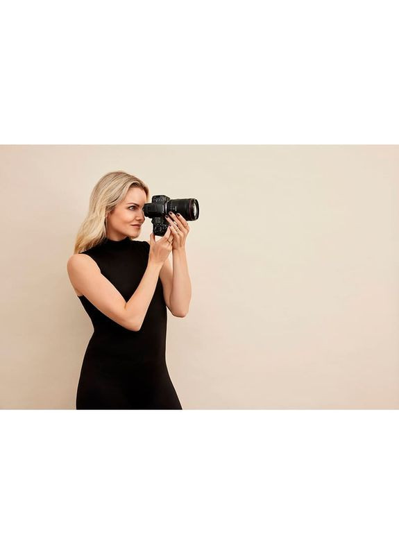 Объектив RF 50mm f/1.4 L VCM (6908C005) Canon (357210818)