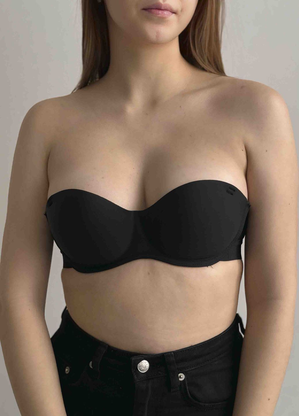 Чорний безшовний бюстгальтер колекції «невагомість» VIDCHUY