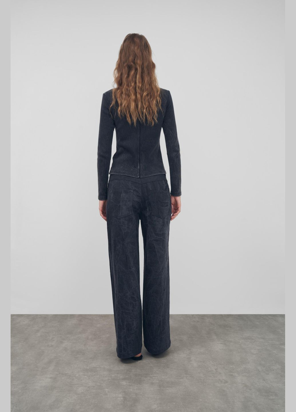 Джинсы вываренные в черном цвете Джинси FLOW - (326519735)