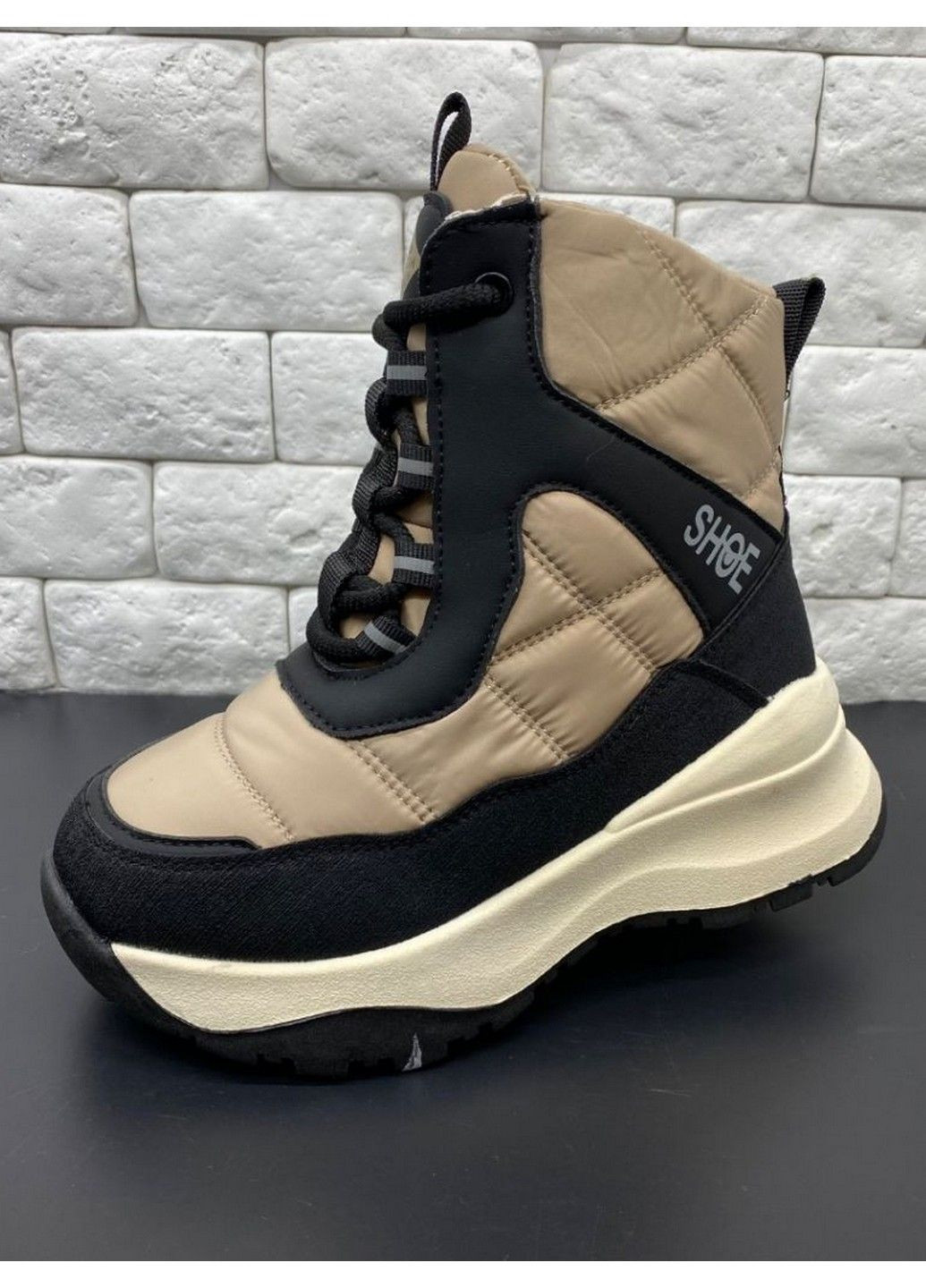 Бежевые кэжуал зимние сноубутсы на овчине cp40548-0 Jong Golf