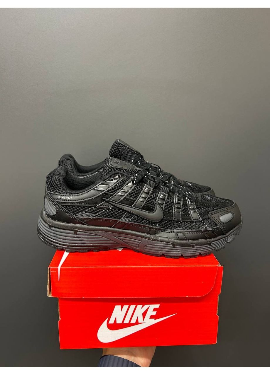 Черные всесезонные кроссовки Vakko