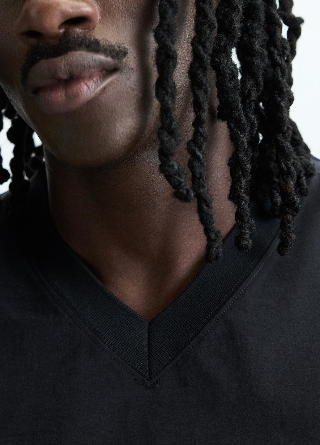 Темно-синяя футболка Zara