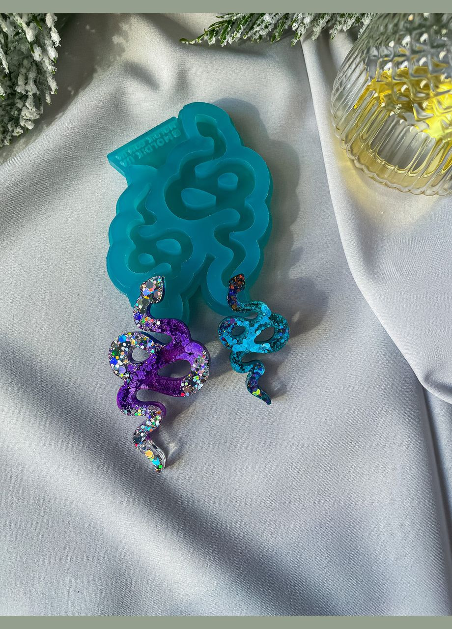 Молд 2в1 Змії без отворів форма для новорічних іграшок на ялинку силіконова форма для епоксидної смоли No Brand (370566668)