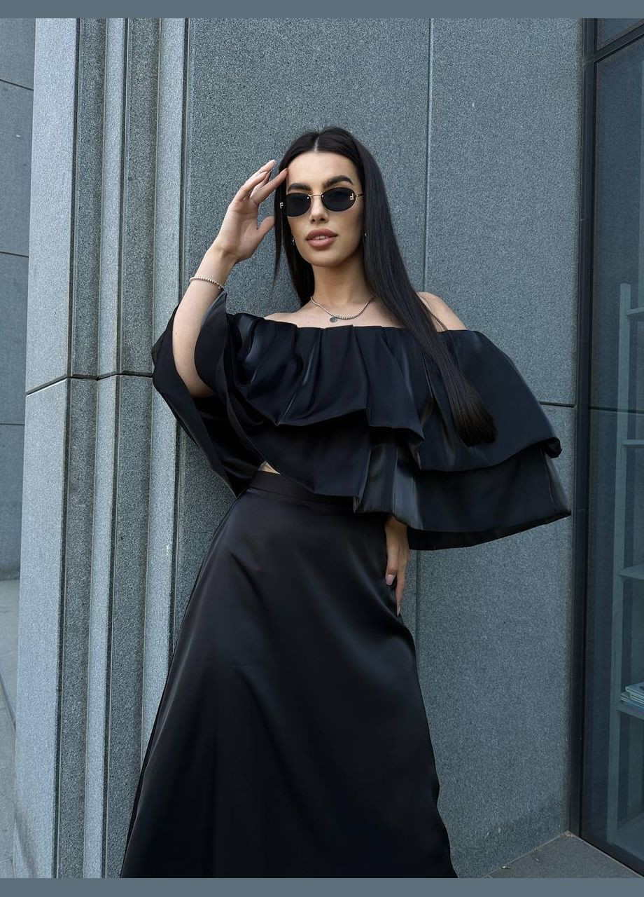 Жіночий топ з відкритими плечима та об'ємними воланами MonCher (331605815)