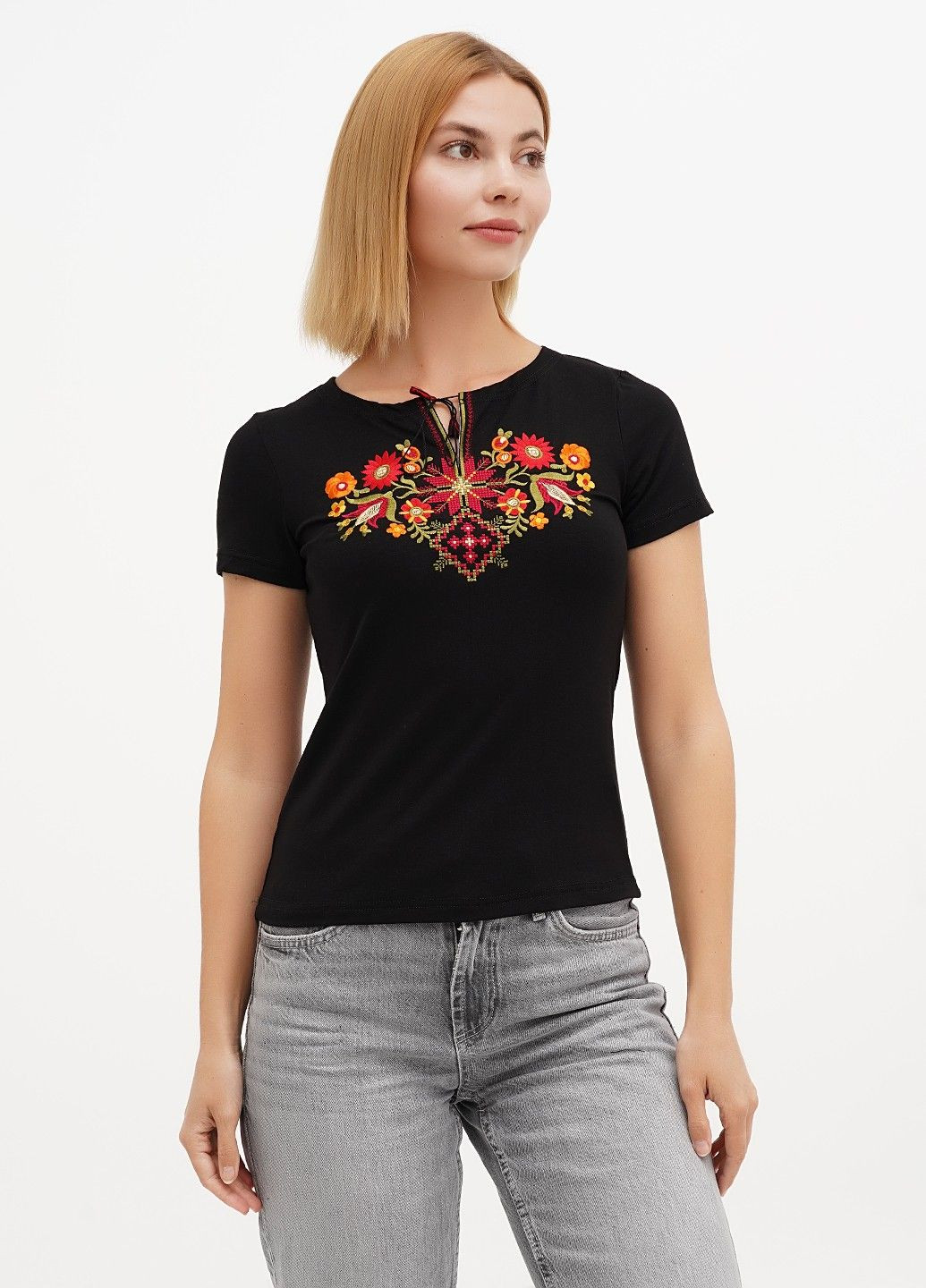 Чорна жіноча вишита футболка лісова пісня червона, чорна Lesia (335077572)