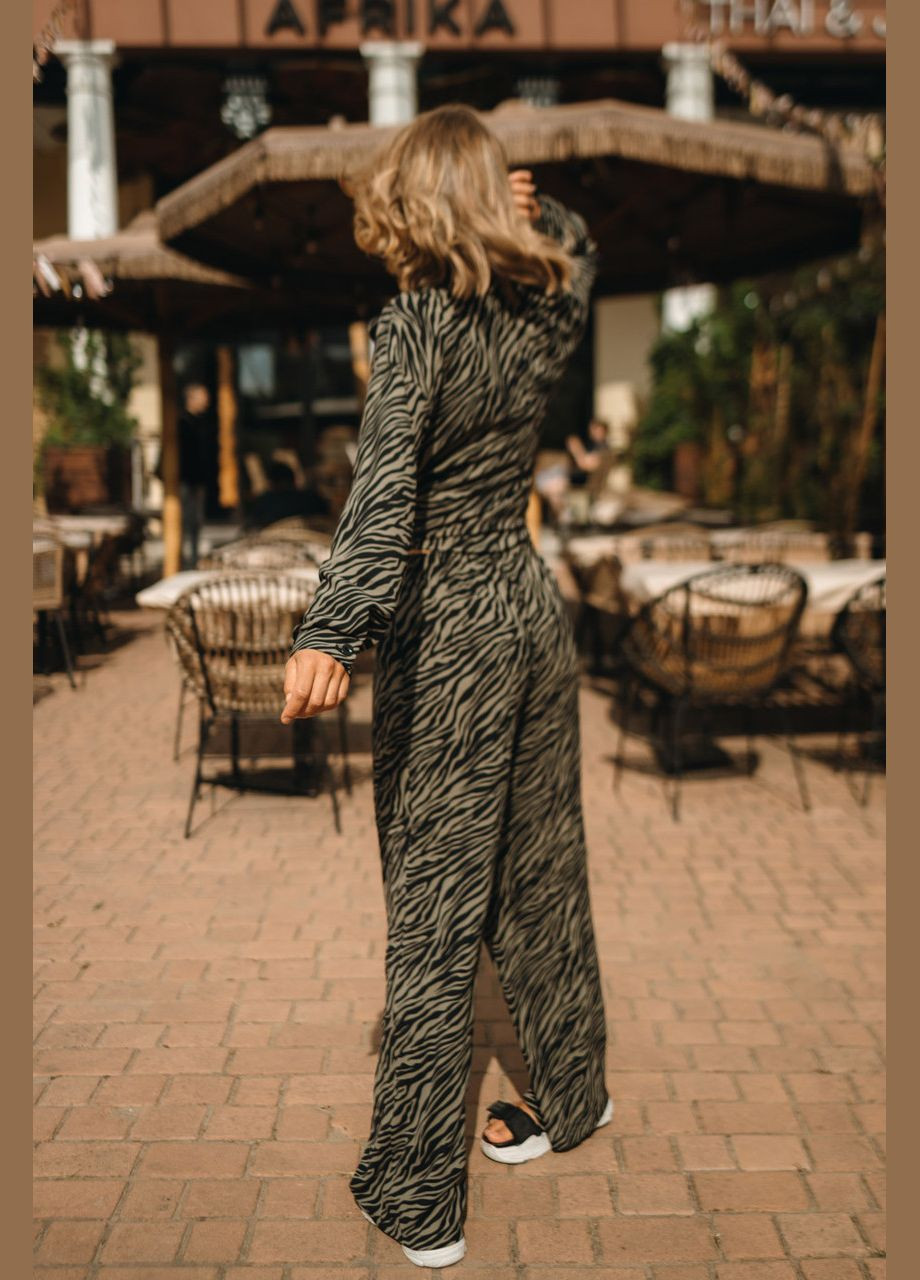 Брючний костюм принт зебра. Хакі Seventeen (345707931)