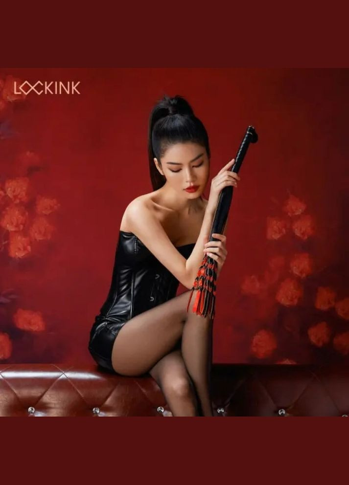 Флогер з вузликами на хвостах і текстурованою ручкою, шкіряний, чорно-червоний, 58 см - CherryLove Lockink (296623791)