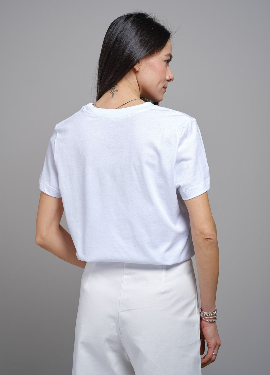 Біла літня жіноча футболка кохай 103138 Power