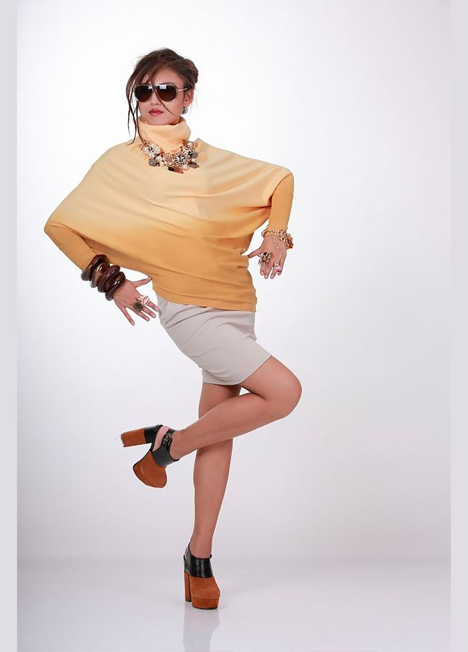 Желтый демисезонный женский трикотажный свитер летучая мышь gl-0086 жёлтый Forza Viva
