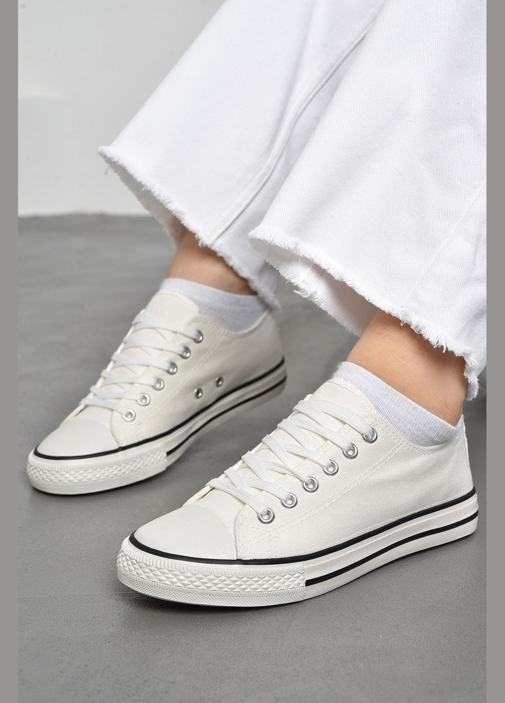 Белые кеды женские текстильные белого цвета на шнуровке Let's Shop