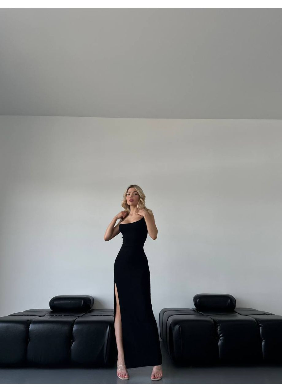 Чорна коктейльна, вечірня, кежуал жіноча атласна сукня з відкритими плечима, з відкритою спиною Україна однотонна