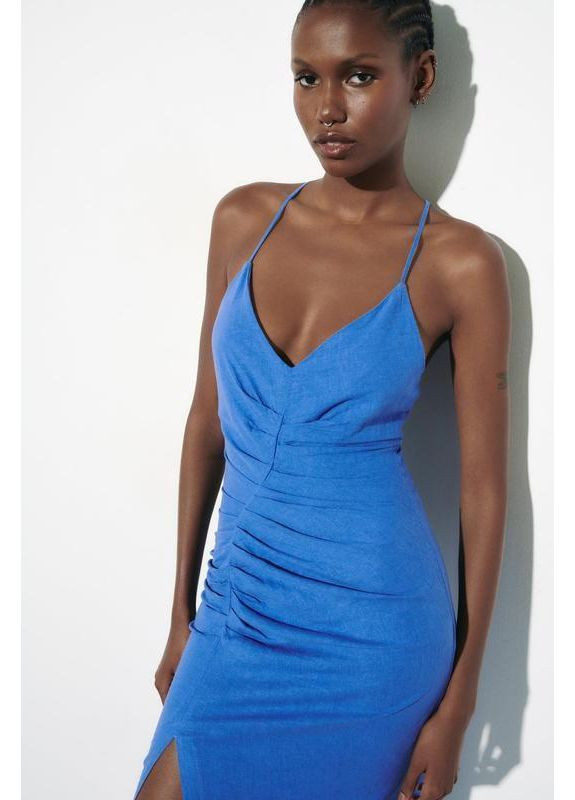 Синя сукня міді з льоном і зборками Zara
