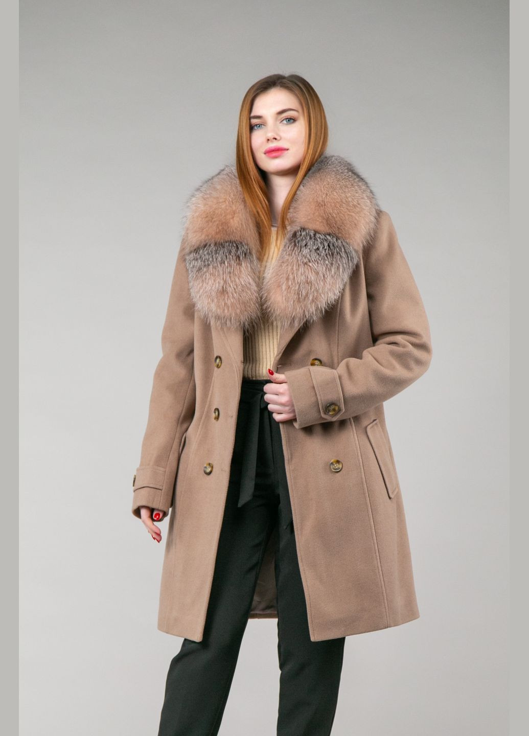 Бежевое зимнее Пальто из шерстяной ткани двубортное Chicly Furs