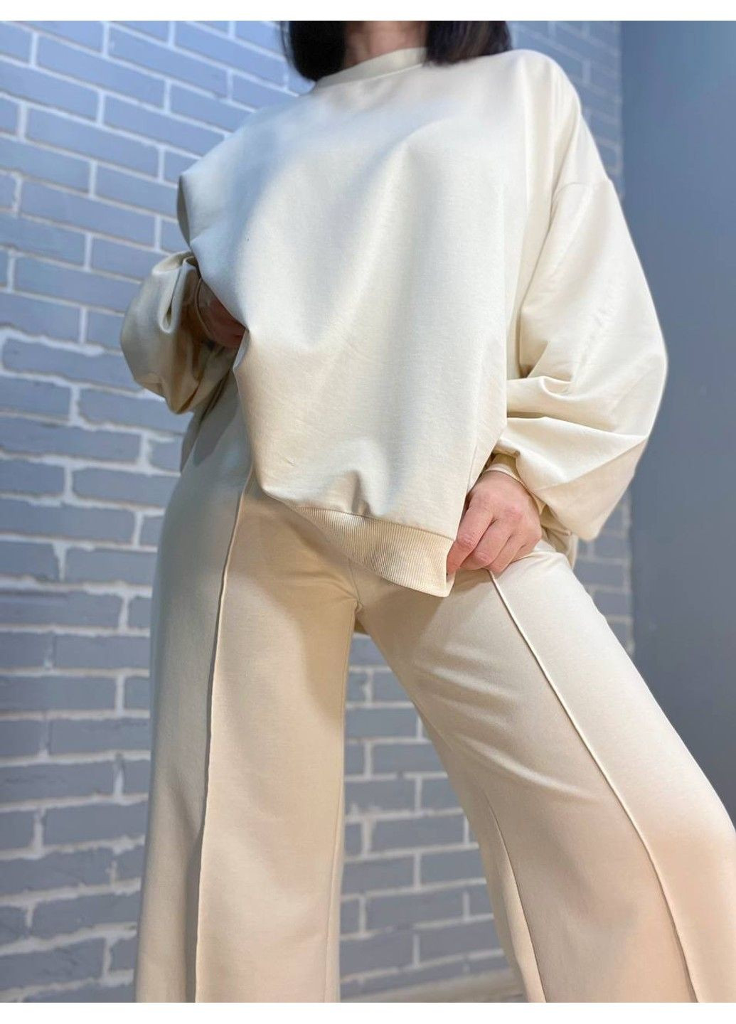 Костюм жіночий MY CITY 3044-8286 світшот широкий оверсайз та брюки палаццо зі стрілкою No Brand (313453265)