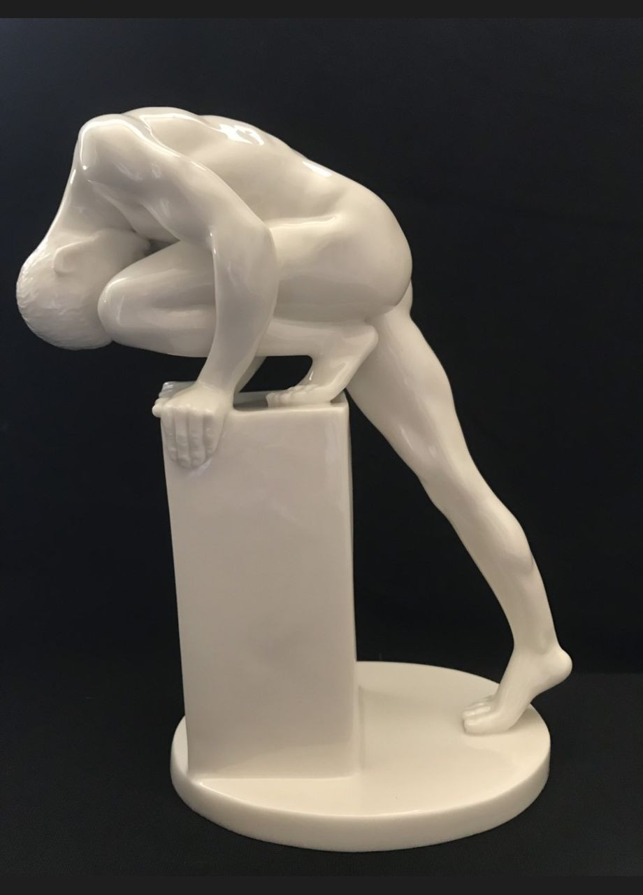 Статуэтка фарфоровая Атлет на колонне 20 см WS-111/2 Unicorn Studio (302239538)