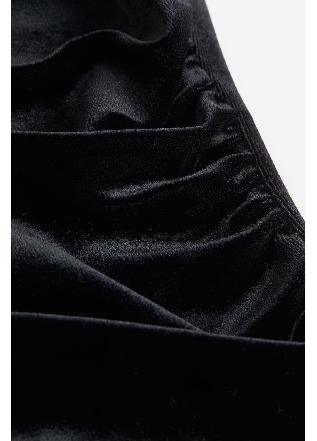 Черное платье H&M однотонное