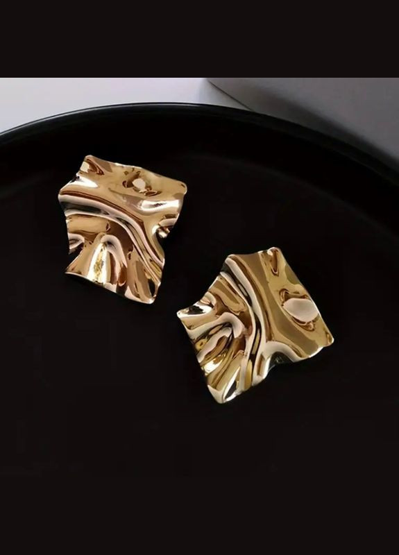 Сережки стильные металлические Золотого цвета No Brand (325700191)