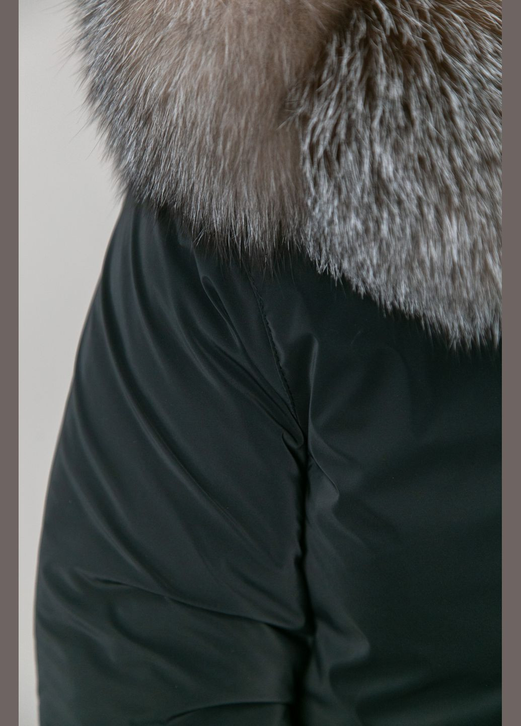 Бомбер чорний з блюфростом Chicly Furs (288049822)