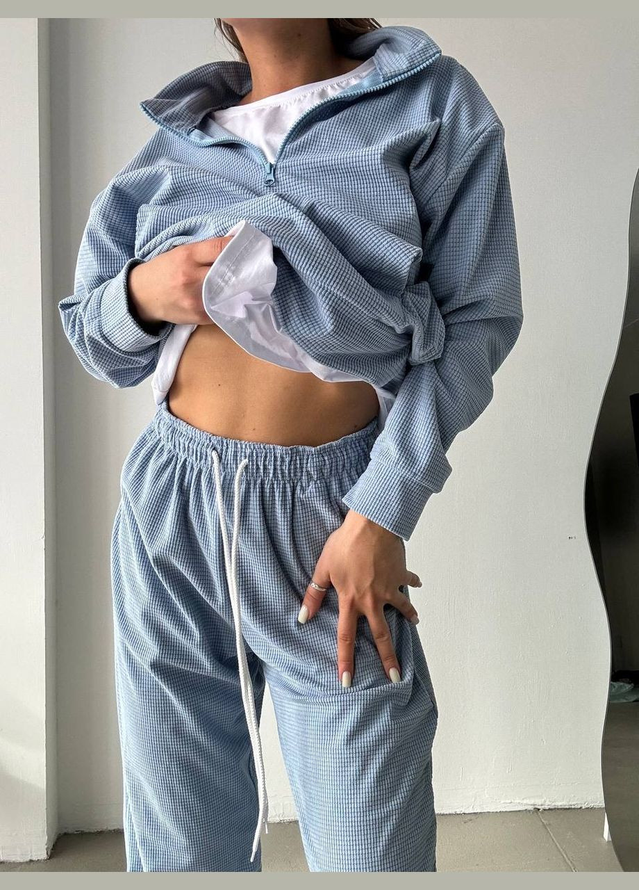 Повседневный голубой костюм свободного кроя – стильный и комфортный вариант для создания модных и уютных образов No Brand 294 (317369302)