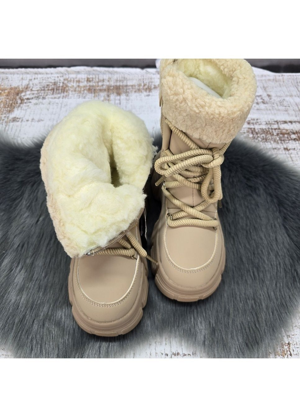 Зимові черевики для дівчинки на овчині темно-бежеві на високій платформі Jong Golf (369384026)