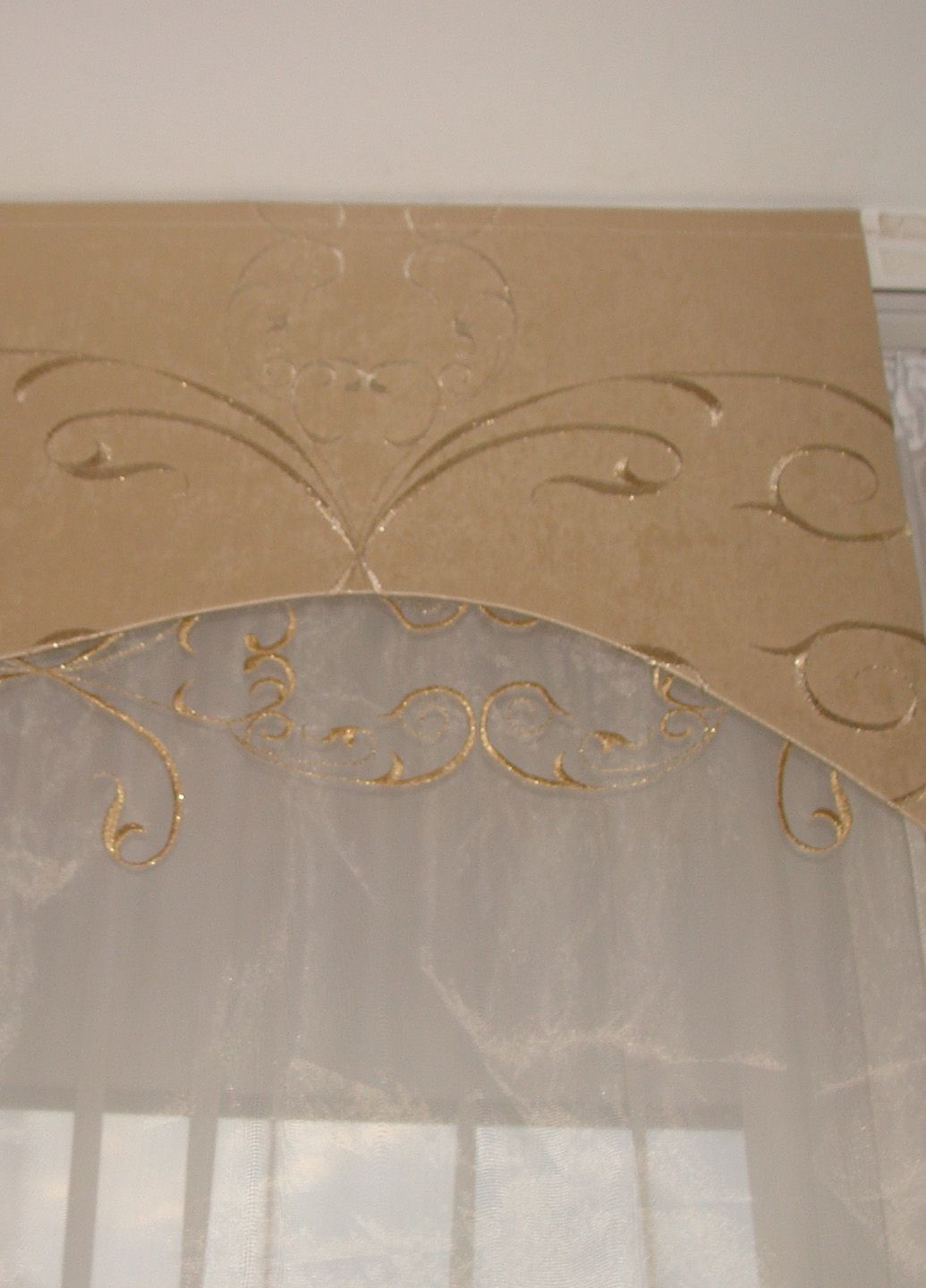 Жесткий ламбрекен Каскад 150см Бежевый (121_4ж) Firanka Simple (345733316)