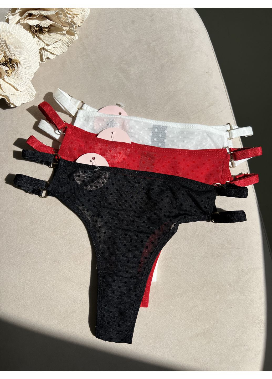 Стринги в горошек с боковыми лямками черные Vanilya Secret (365267967)