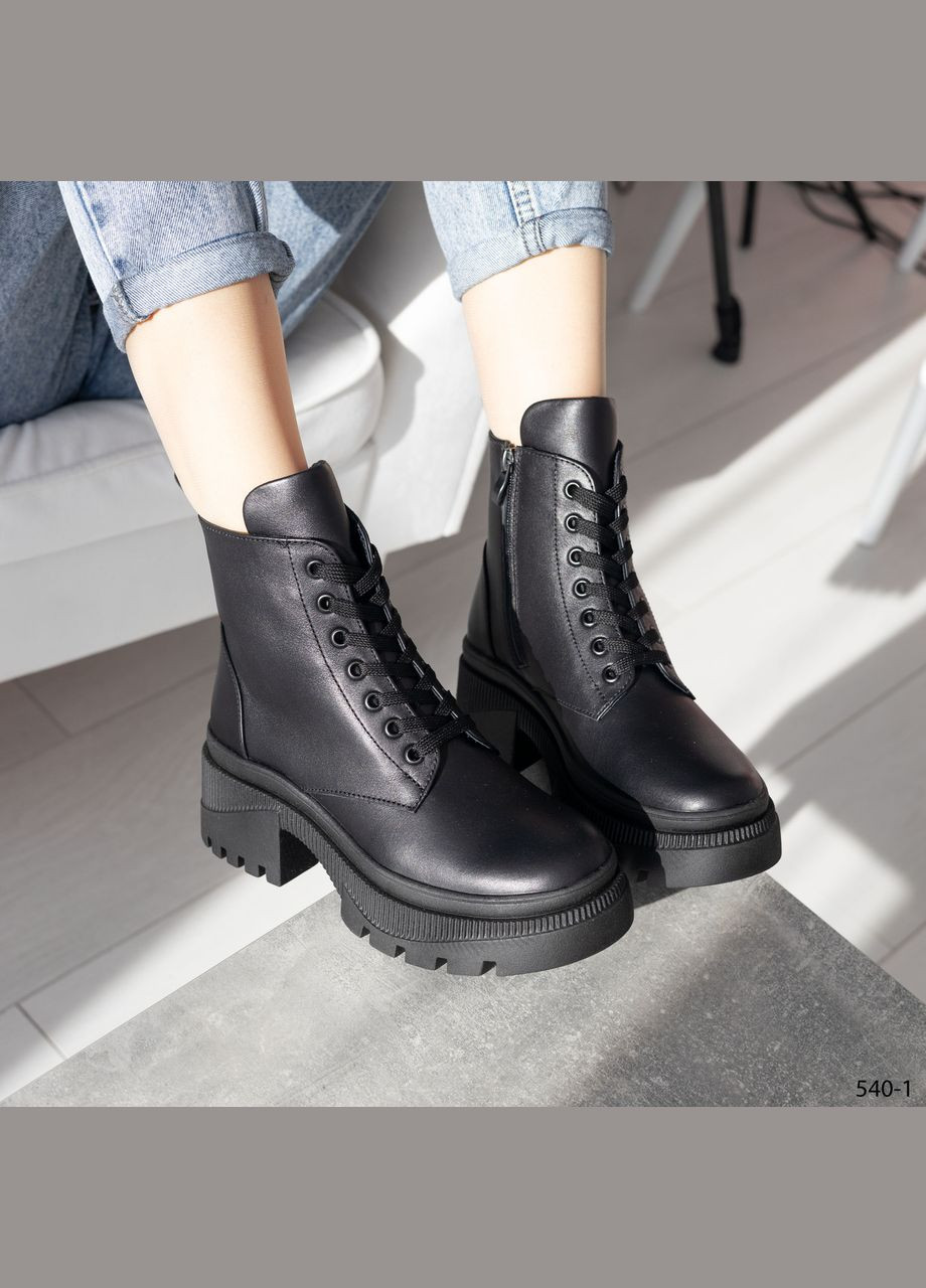 Комбинированные демисезонные женские кожаные ботинки No Brand