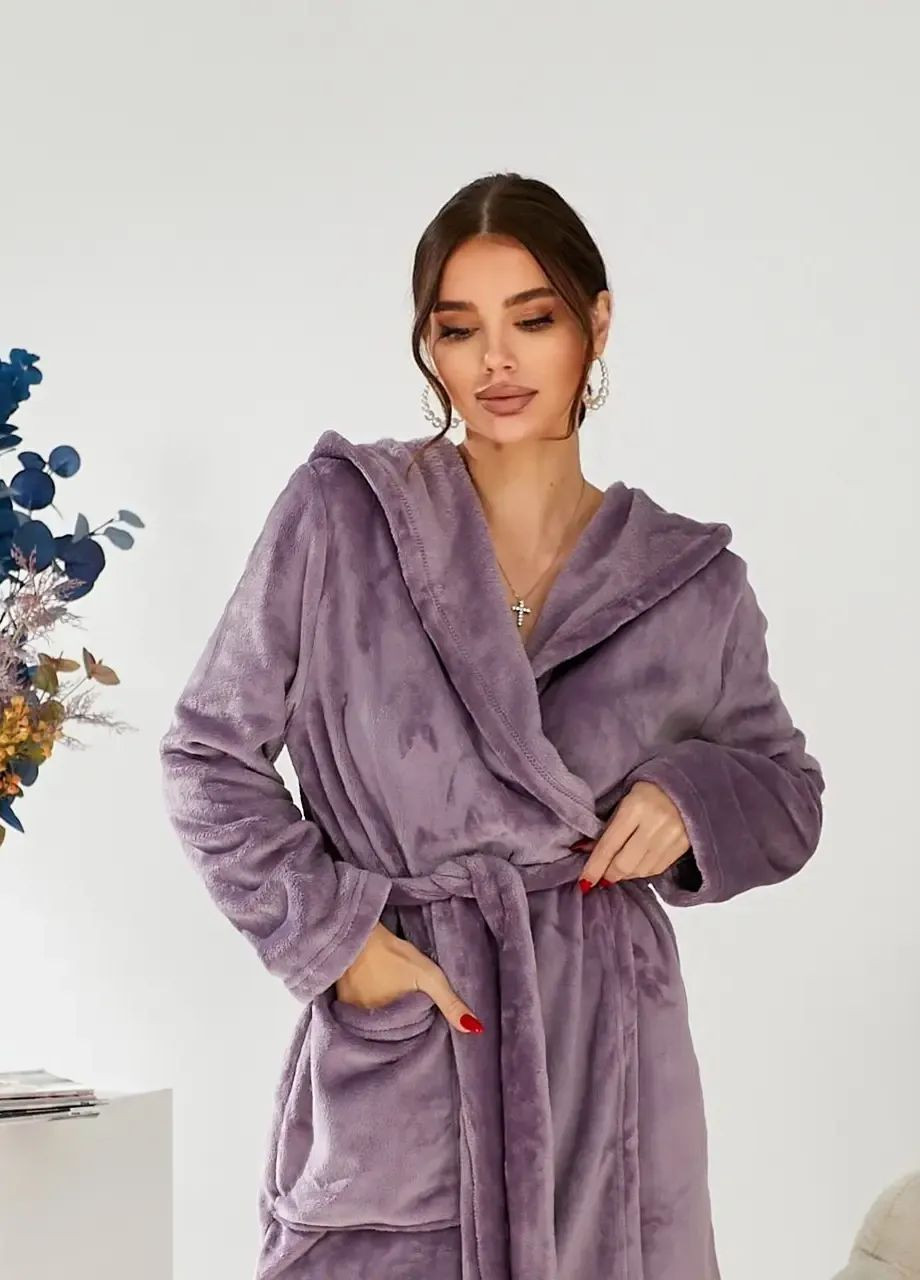 Женский махровый халат средней длины с капюшоном цвет сиреневый (фреза) Fabrika (363189843)