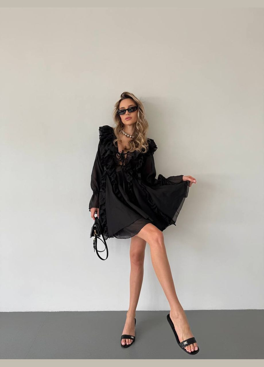 Черное кэжуал, вечернее пышное платье декорировано рюшами с пышной юбкой Adelante однотонное