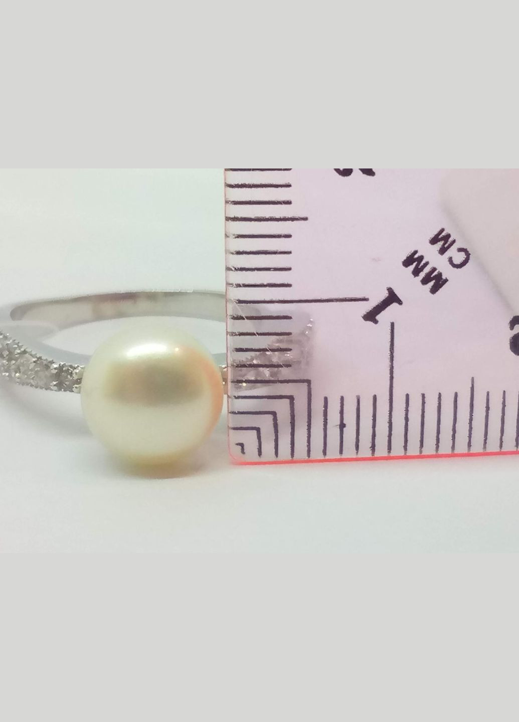 Серебряное кольцо с топазом и фианитами. 901-00290-10 Qvaliz (319209069)