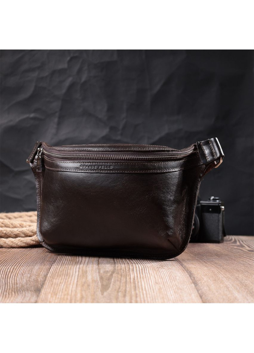 Стильна бананка для чоловіків із натуральної шкіри 22814 Grande Pelle (366881248)