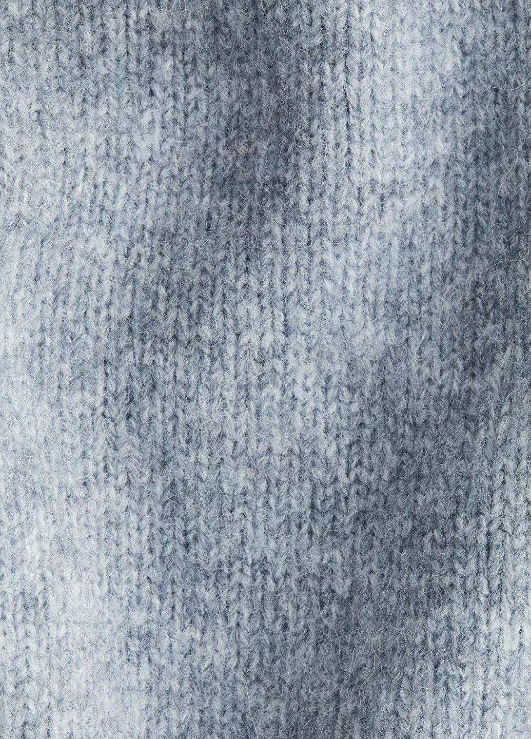 Синий демисезонный свитер H&M