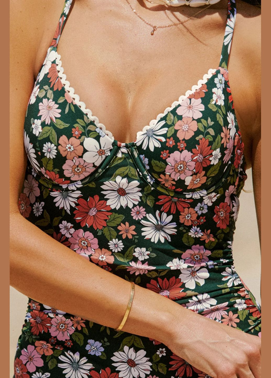 Зеленый летний купальник CUPSHE