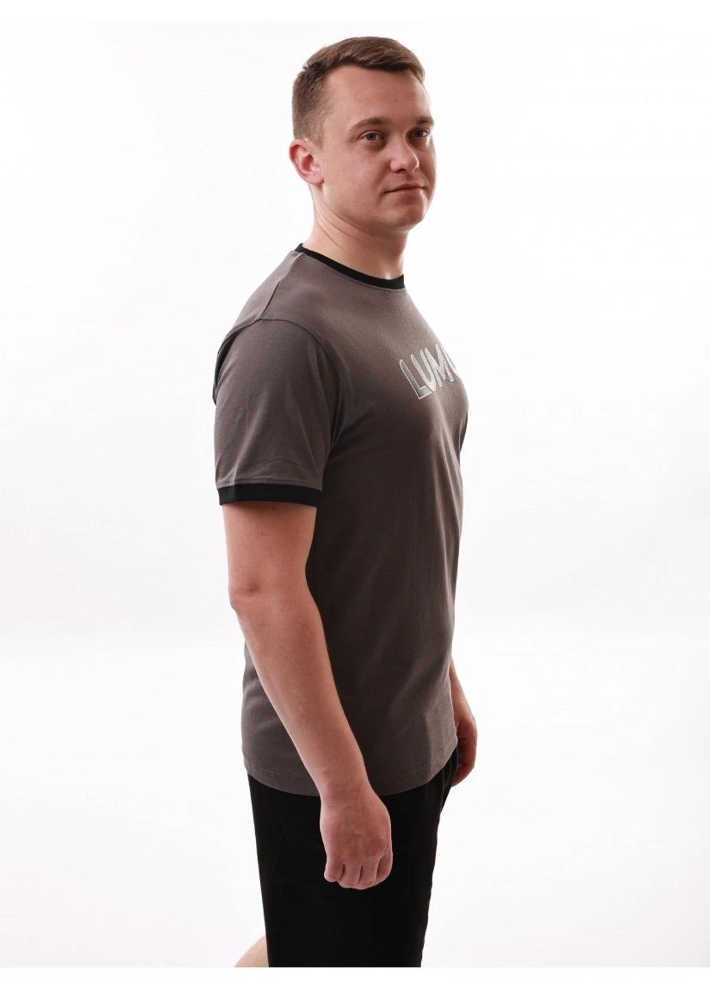 Темно-сіра футболка (667478) Lumo