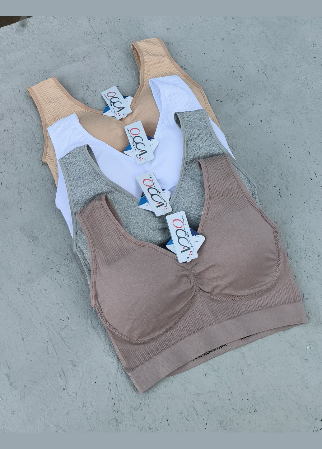 Кофейный топ топ на широких бретелях No Brand без косточек